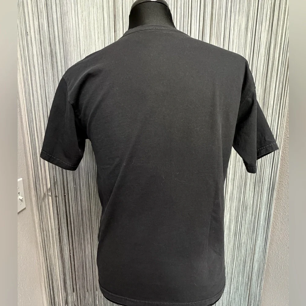 Hard Rock Cafe Black and Blue Graphic Tee - Picture 6 of 7